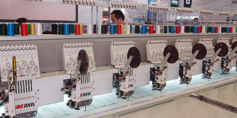 電腦刺繡機主軸和XY框架驅動均采用根據刺繡機運動特點(圖1)